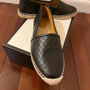 GUCCI ladies leather espadrilles black. Never worn. Size 10.